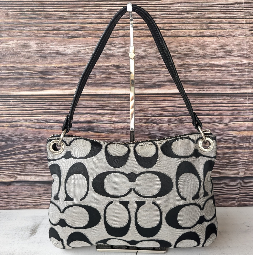 🌹Coach 18980 Black and Gray Signature Shoulder Bag - Picture 3 of 14